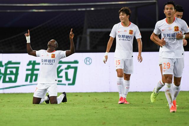 第90+8分钟贝林厄姆连过数人轻松破门 英格兰6-4法国